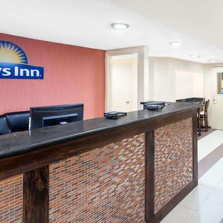 Days Inn By Wyndham Geneva/Finger Lakes Exteriér fotografie