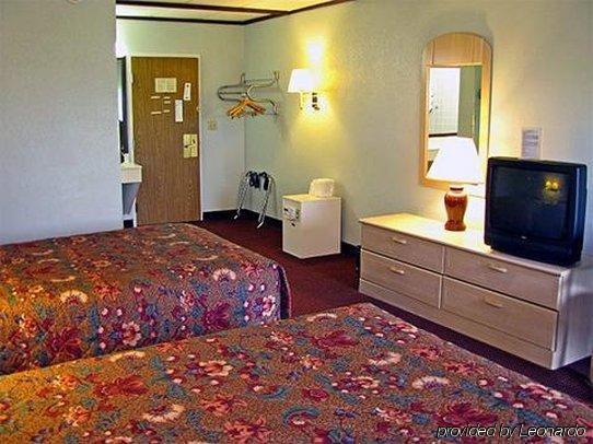 Days Inn By Wyndham Geneva/Finger Lakes Pokoj fotografie
